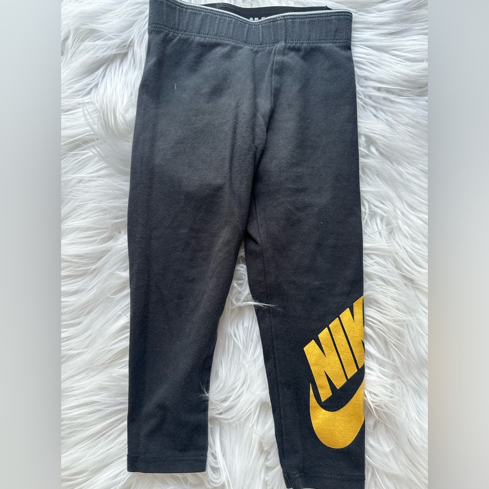 Nike leggings